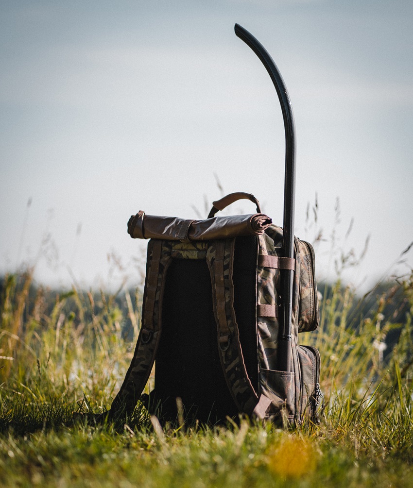 GIANTS FISHING BATOH COMPACT RUCKSACK