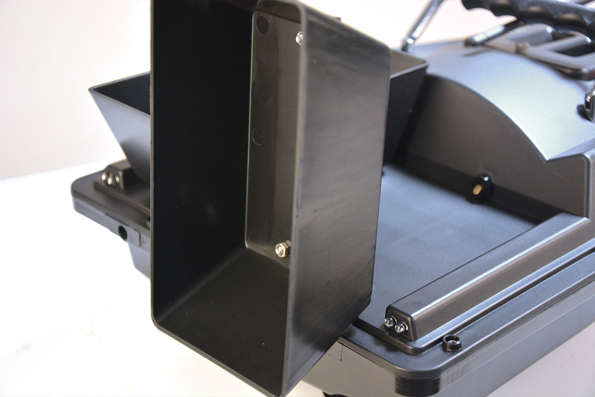 ZAVÁŽACIA LOĎKA LUCKY