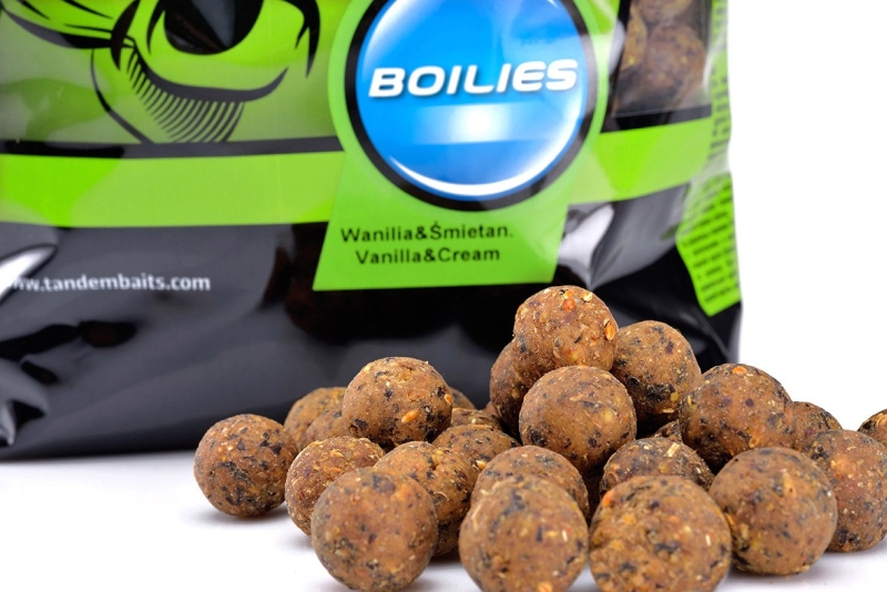 Tandem Baits - Carp Food Boilies 16mm/1kg Čierny Halibut