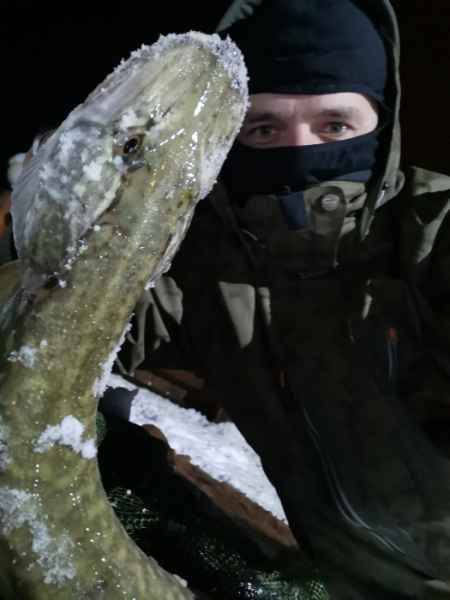 Prívlačové prúty Black Pearl GT-3 2-diel 240cm / 20g